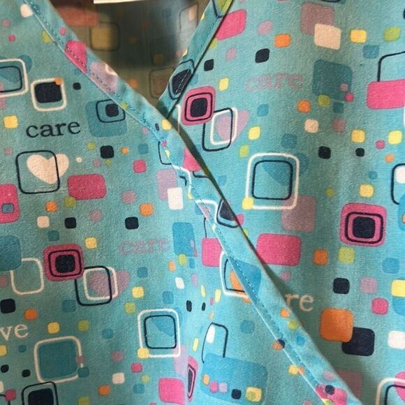 Scrub top size medium‎ - Picture 5 of 7